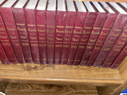 Encyclopedia Britannica Book of the Year Set Of 47 1950-2005 8 Missing 2 Sealed