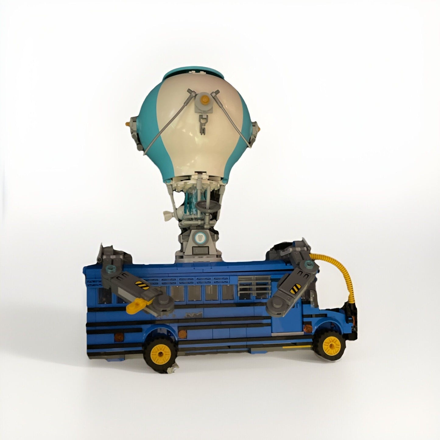 LEGO® New 77073 Fortnite Battle Bus Unbuilt READ DESCRIPTION - No Minifigs.🚌