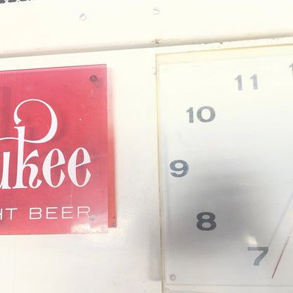Vintage Miller Lite Lighted Bar Wall Mancave Clock 1962 Light Not Working🍺