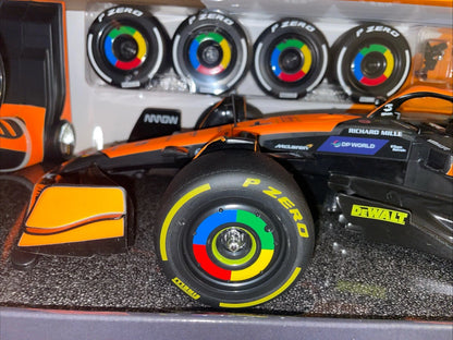 Maisto Formula 1 R/C 1:10 McLaren Lando Norris #4 EXTRA WHEEL SET & PIT TOOL