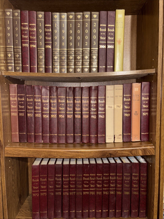 Encyclopedia Britannica Book of the Year Set Of 47 1950-2005 8 Missing 2 Sealed