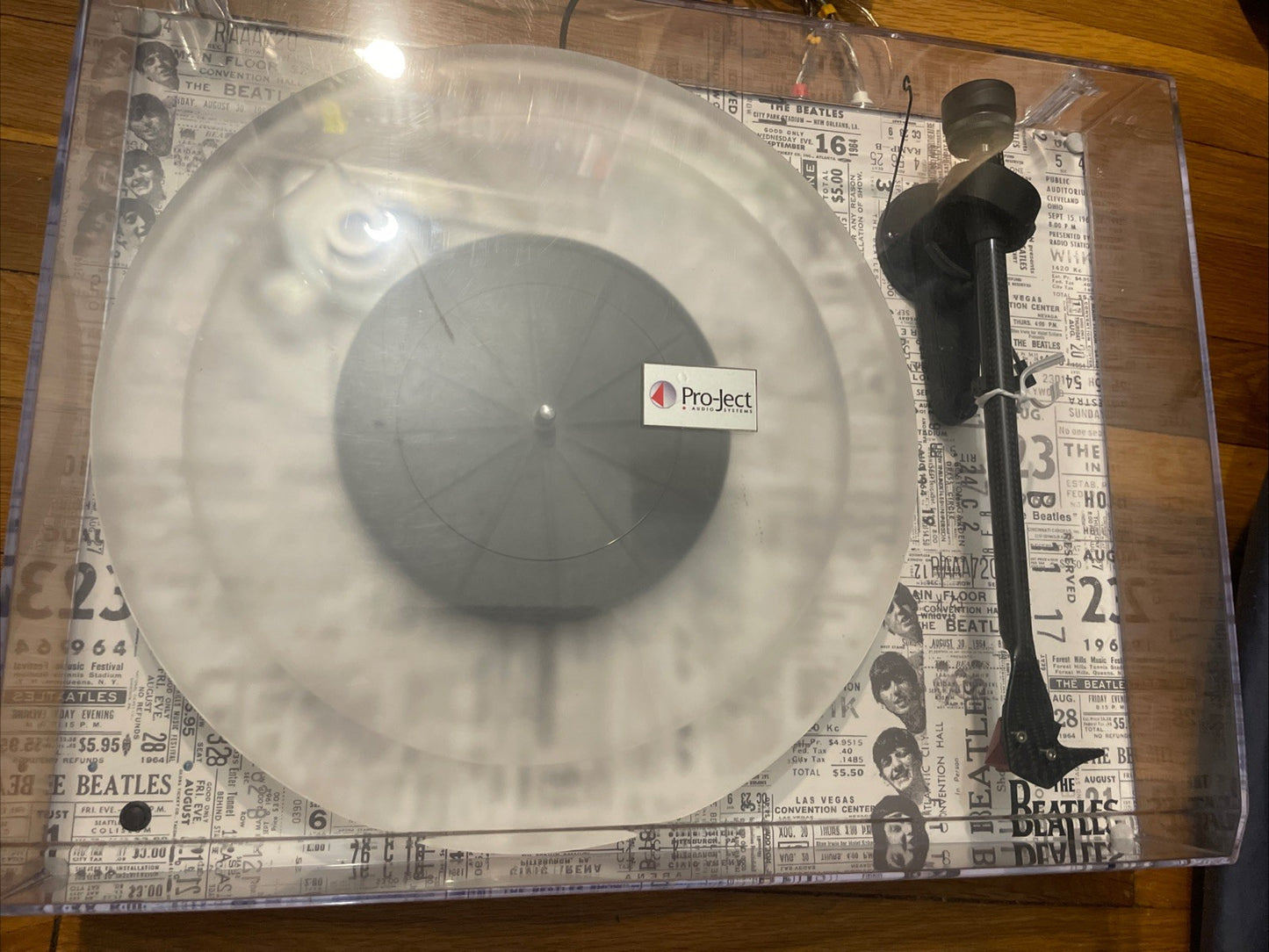 Pro-Ject The Beatles Limited Edition Debut Carbon Espirit SB Turntable Used Nobx