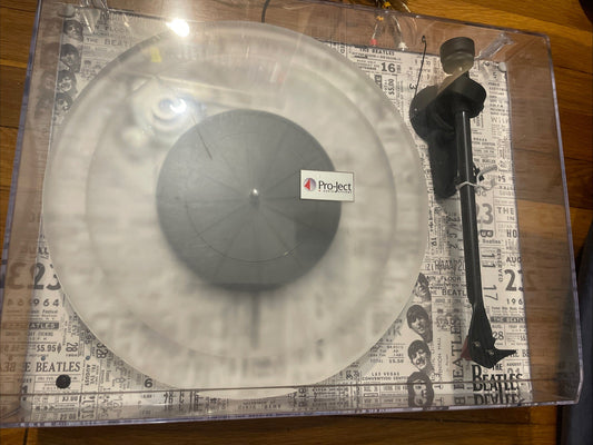 Pro-Ject The Beatles Limited Edition Debut Carbon Espirit SB Turntable Used Nobx