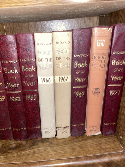 Encyclopedia Britannica Book of the Year Set Of 47 1950-2005 8 Missing 2 Sealed