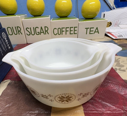 SET OF 3: VNTG Pyrex 441 442 444 Town & Country Cinderella Nesting Mixing Bowls