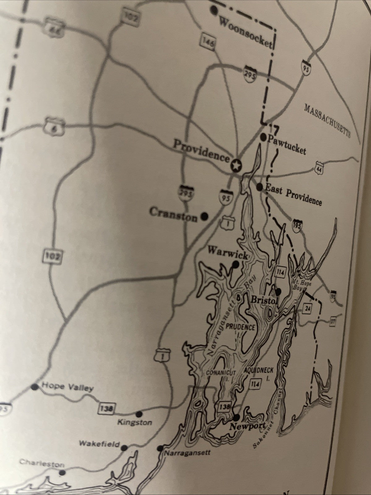 Country New England inns (The Compleat traveler's companion) Paperback Vacation